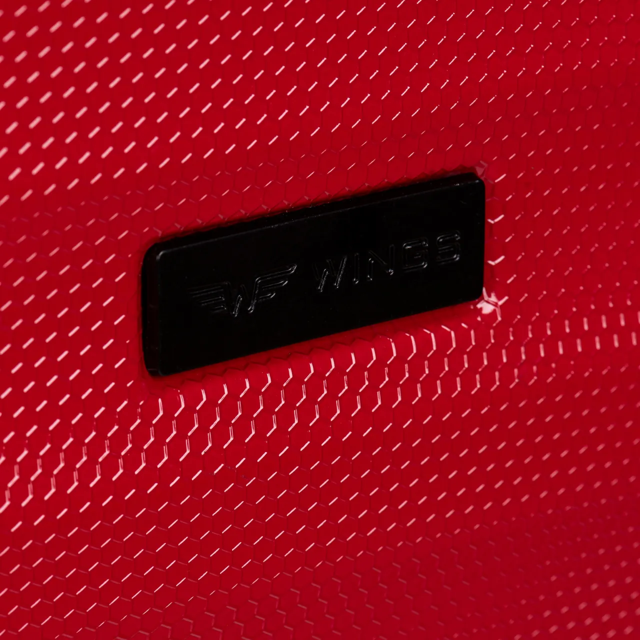 Wings PC17268 sarkans rokas bagāžas koferis — Polükarbonaat, 38L, 2.5 kg (logo)